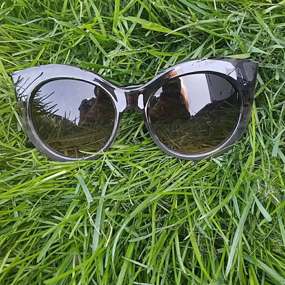 Steve Madden sunglasses